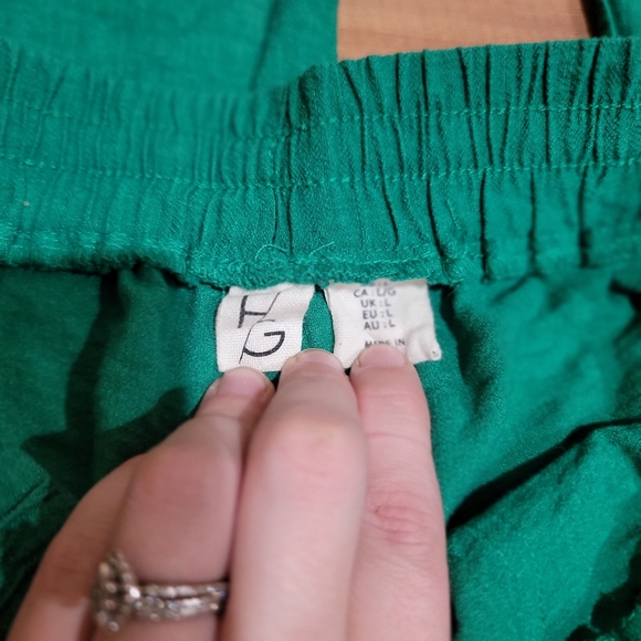 Green flowy linen like pants - Picture 3 of 5